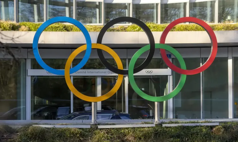 COI é aconselhado a desistir de testes de gênero para atletas mulheres