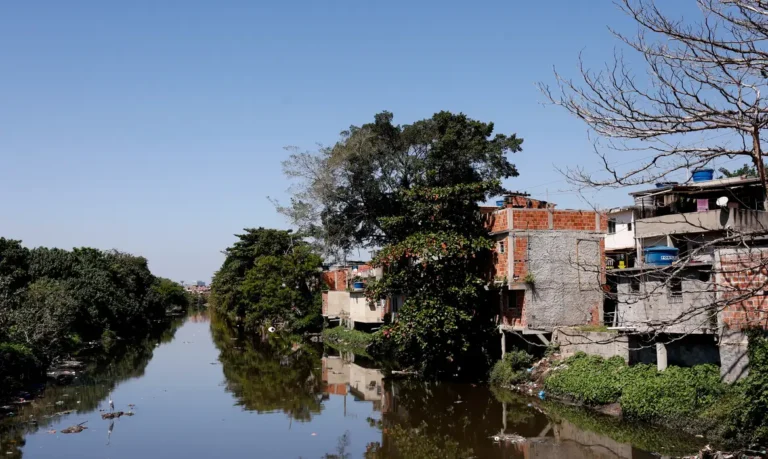 Calor desigual impulsiona monitoramento do clima em favelas do Rio