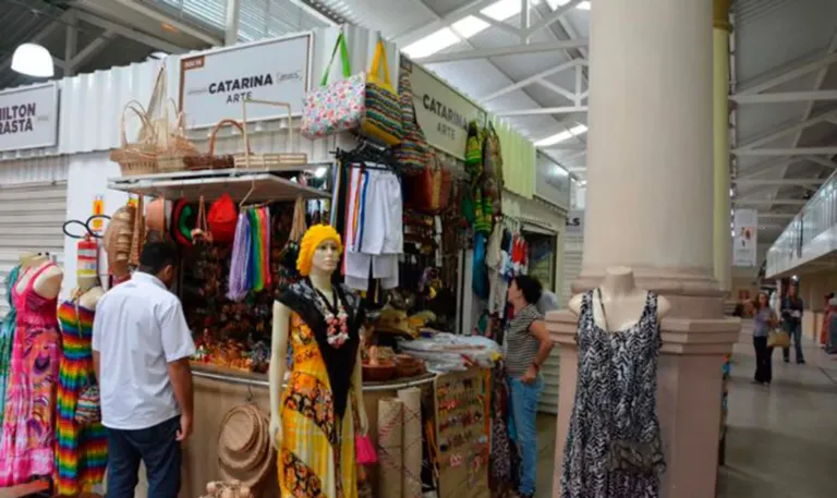 Indicação sugere instalação de sistema de ventilação no Mercado de Arte Popular