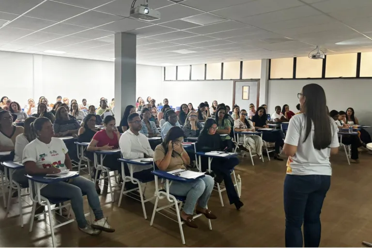 Feira se prepara para receber nova vacina contra à dengue