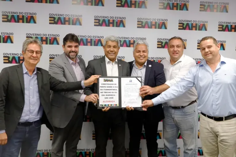 Governo do Estado assina ordem de serviço para construção de ponte em Alcobaça