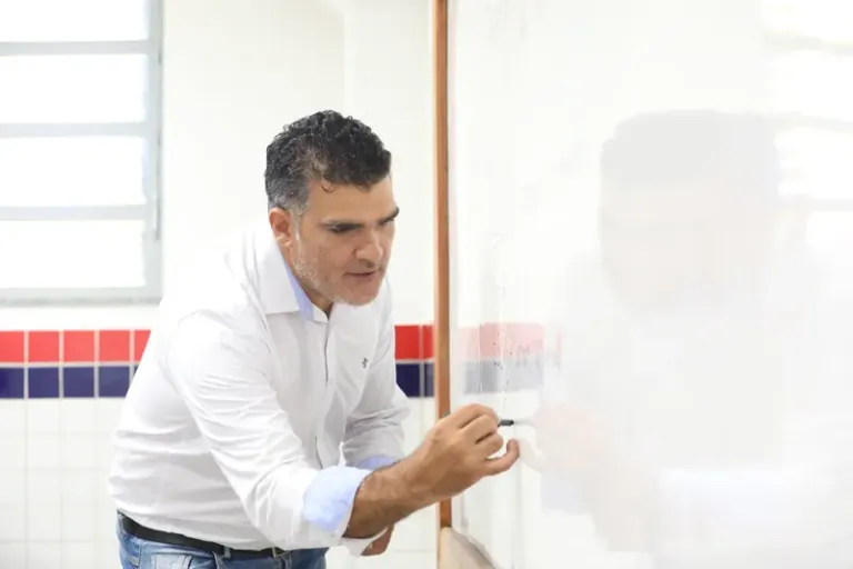 SEC convoca mais 146 candidatos aprovados no Processo Seletivo Simplificado para a função de professor da Educação Básica