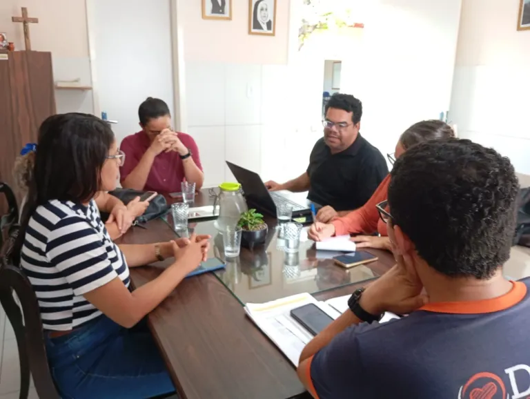 CMDCA realiza reunião de câmaras técnicas na Casa Dom José Rodrigues para avaliação de projeto da instituição