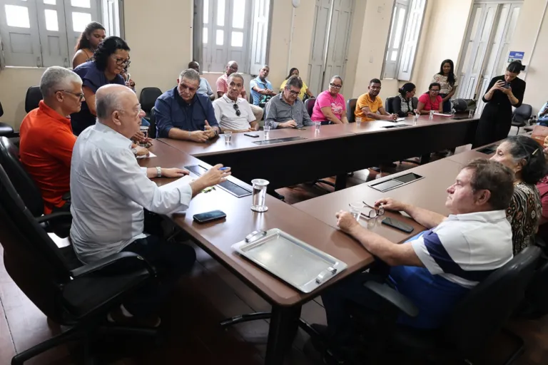 Prefeitura de Feira impulsiona assistência social com cessão de imóveis para atendimento por entidades