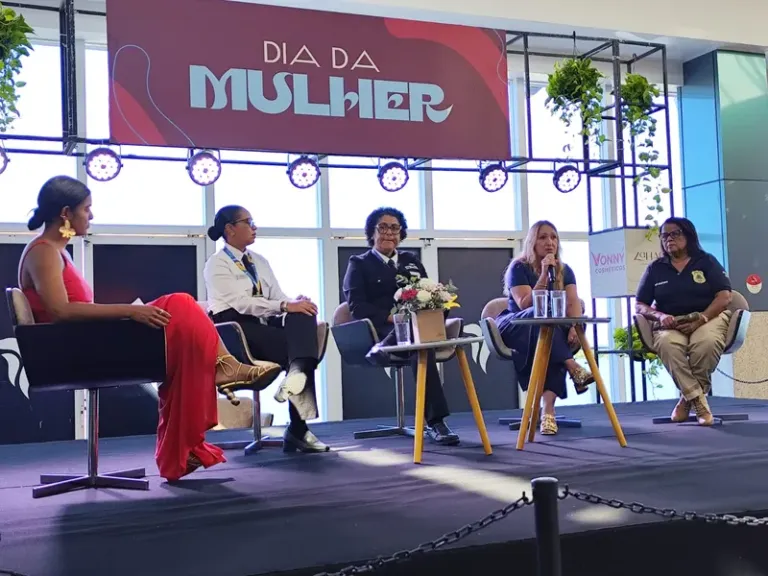 Polícia Civil promove roda de conversa sobre violência contra a mulher no Shopping Salvador Norte