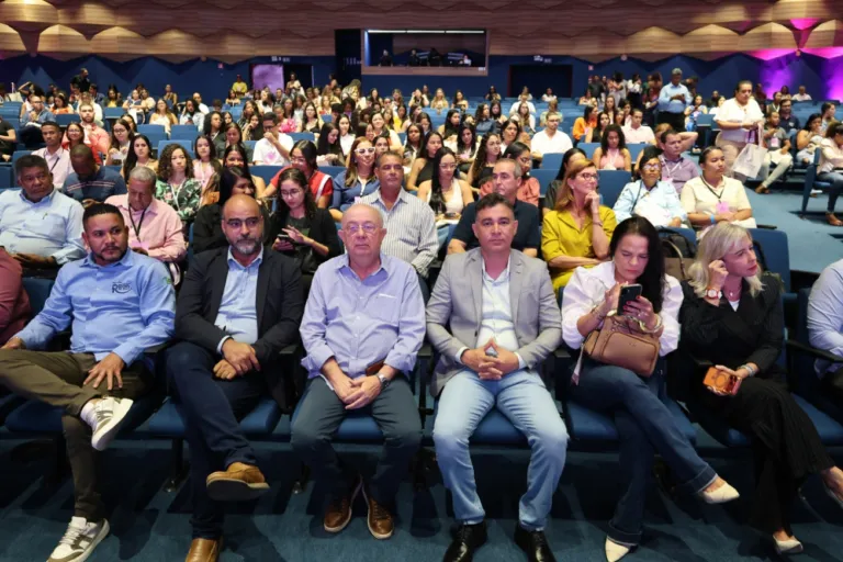 Feira reúne mais de mil participantes no II Congresso Materno-Infantil e recebe R$ 5 milhões em emendas