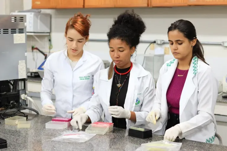 Onde elas quiserem: a força feminina que ocupa os diversos lugares na Uesb