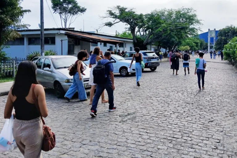 Gabaritos preliminares das provas objetivas do concurso para professor de Feira são divulgados nesta segunda