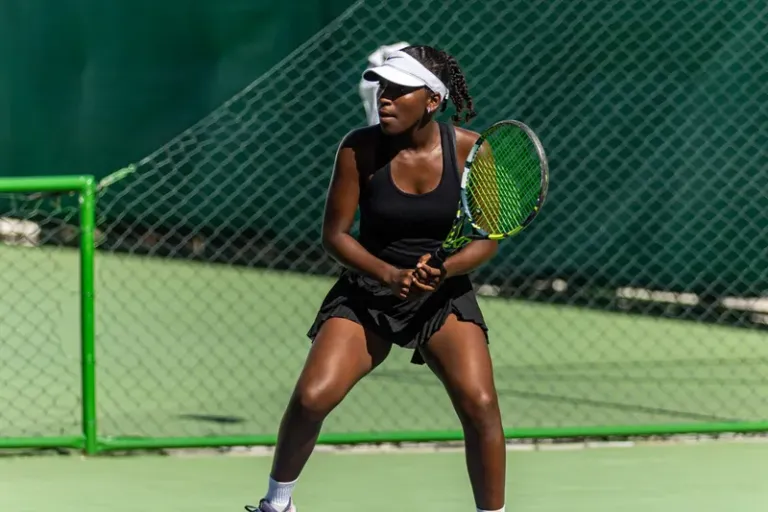 Com apoio do Governo do Estado, tenista baiana disputa competição nacional