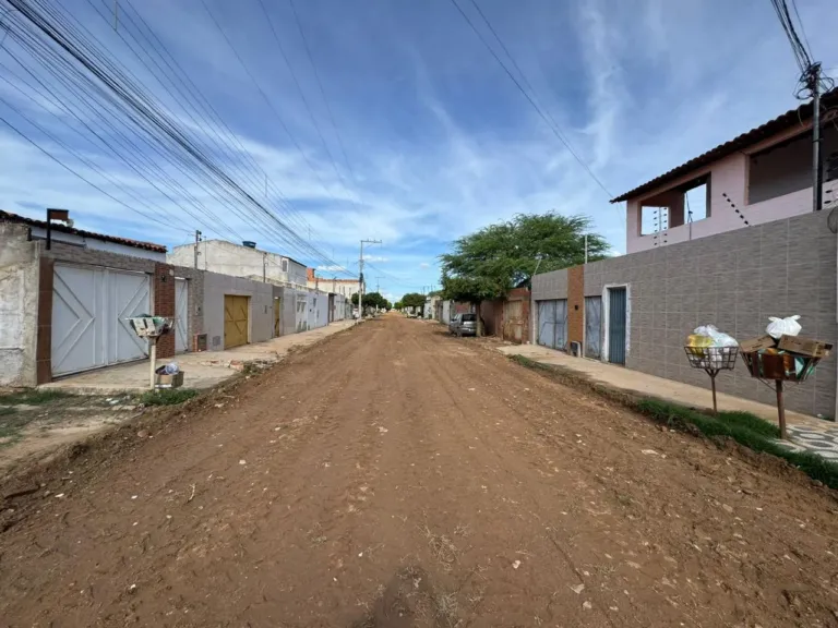 Ruas do Futuro: obras de pavimentação começam no Parque Centenário e moradores celebram nova realidade