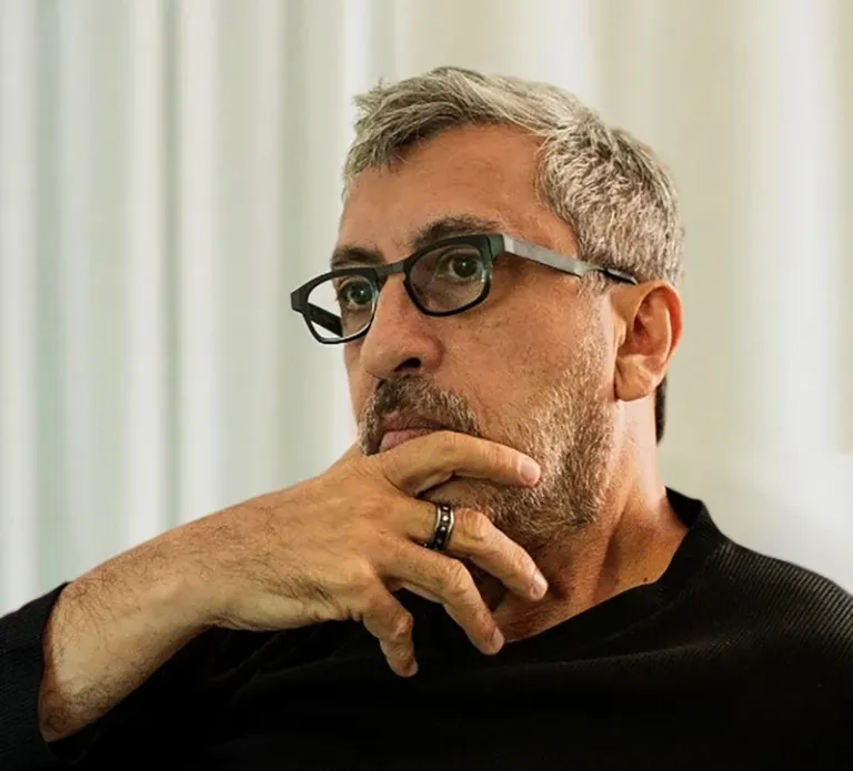 Funceb promove visita guiada com curador da 10ª edição do Prêmio Nacional de Fotografia Pierre Verger