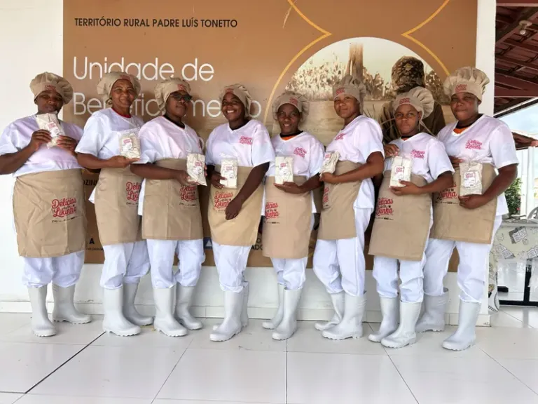 Cozinhas comunitárias impulsionam renda e autonomia de mulheres no Piemonte da Diamantina