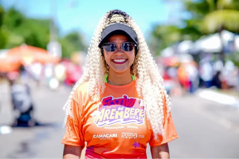 Em ritmo de alegria, milhares de pessoas celebram São Francisco de Assis em Arembepe