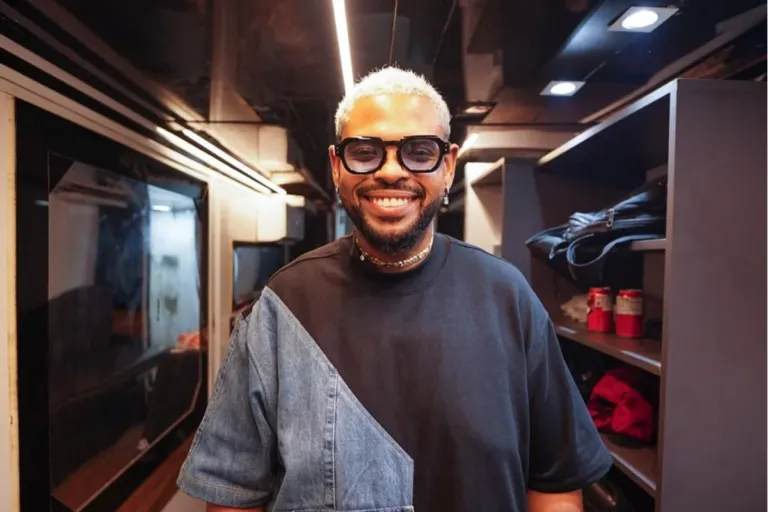 Blocos animam o circuito Bruno Lima e levam multidões às ruas durante o Festival de Arembepe 2026