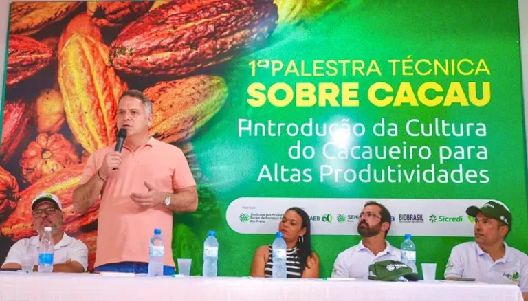 Seagri participa de encontro com produtores rurais em Formosa do Rio Preto para discutir fortalecimento do setor