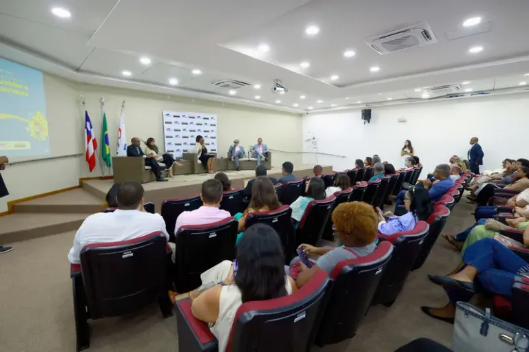 Evento celebra Dia Nacional do Ouvidor e destaca diálogo entre setor público e sociedade