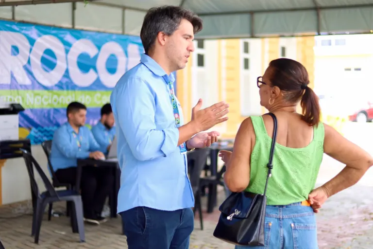 Procon Juazeiro faz atendimentos e negociação de dívidas na Praça Barão do Rio Branco