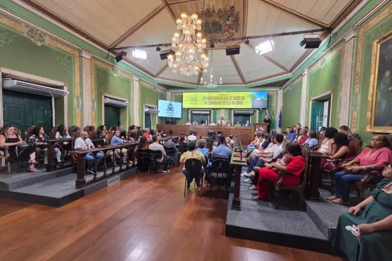Sessão especial na Câmara Municipal de Salvador marca os 67 anos da Maternidade Tsylla Balbino