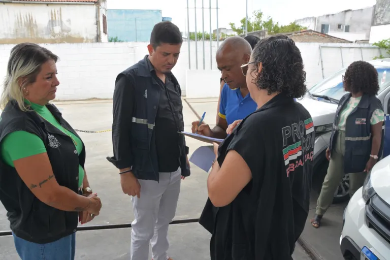 Procon investiga possíveis abusos no preço do diesel em Feira; postos têm 48h para justificar preço