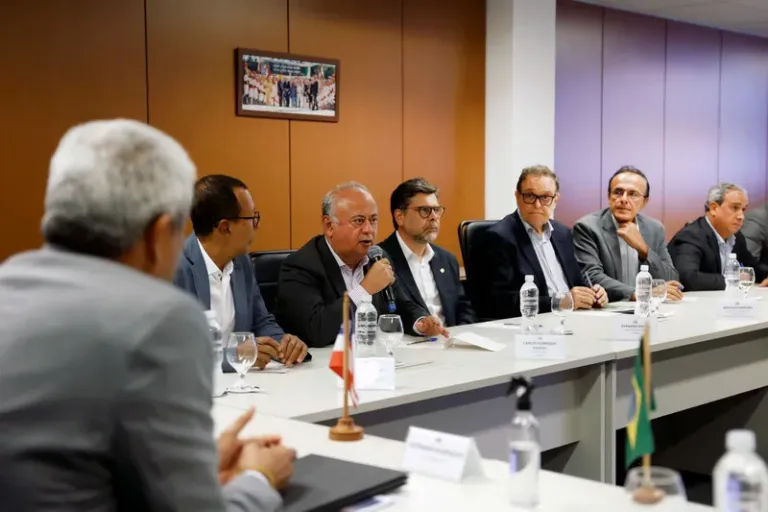 Estado cede área e pavimenta rodovia em Santo Antônio de Jesus