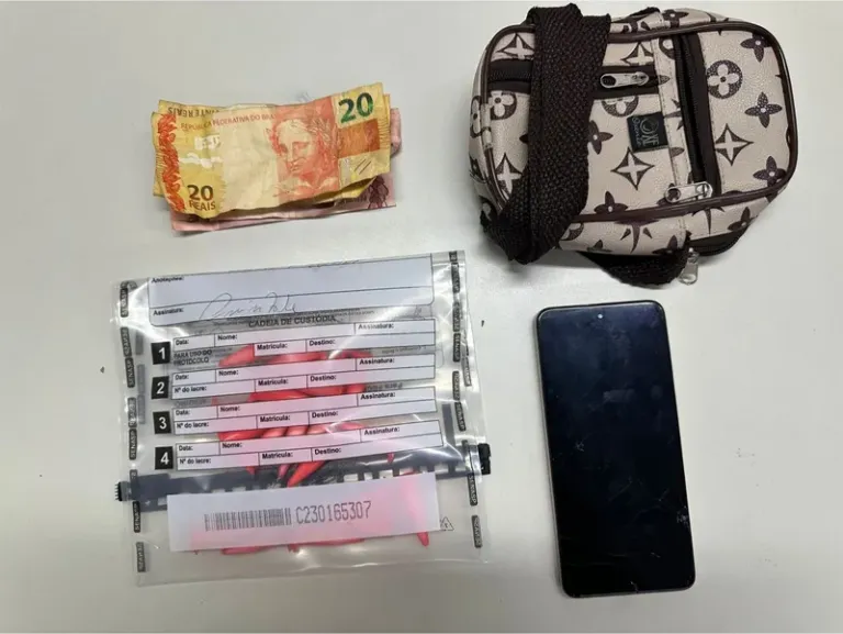 PM apreende drogas em Brotas