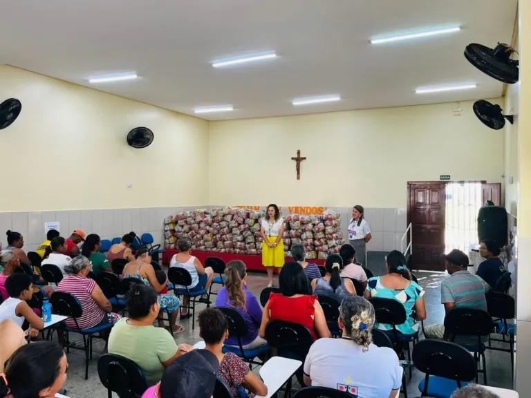 Bahia Sem Fome, em parceria com o Juazeiro Sem Fome, entrega 100 cestas básicas a famílias atendidas pela Casa Dom José Rodrigues
