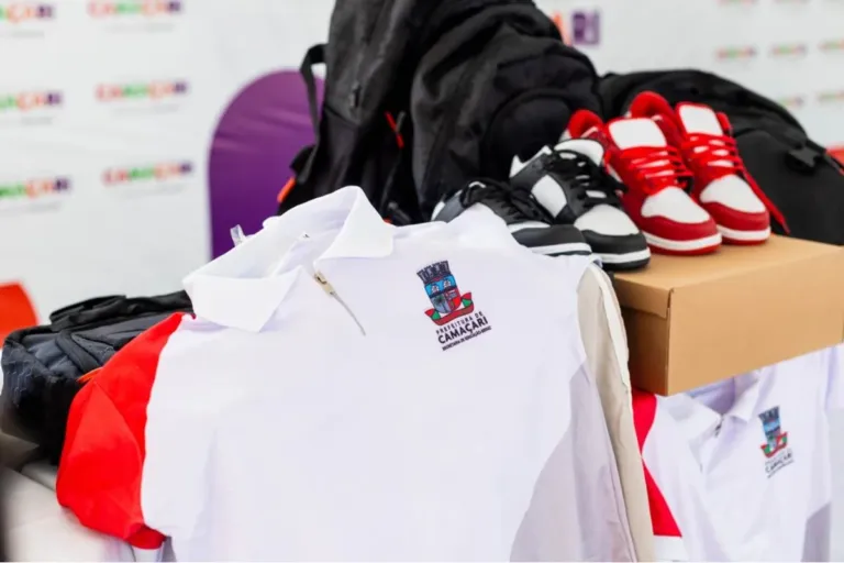 Entrega de uniformes é iniciada na rede municipal e reforça qualidade e igualdade na educação