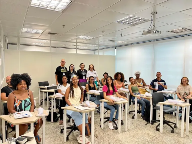 Curso gratuito de inglês do QualiTurismo Bahia abre novas oportunidades no setor