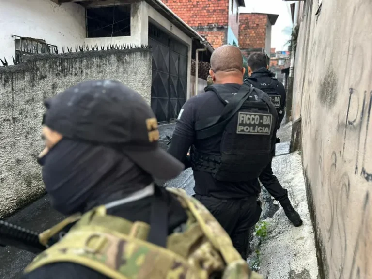 Forças Estaduais e Federais da Bahia e do CE capturam em Fortaleza líder de facção