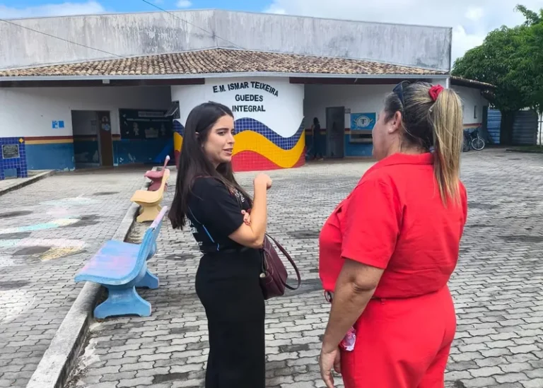 MPBA realiza inspeções em escola municipal de Mucuri