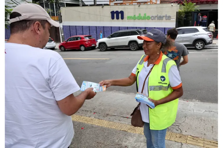Transalvador intensifica Operação Volta às Aulas com ações educativas em unidades escolares da capital