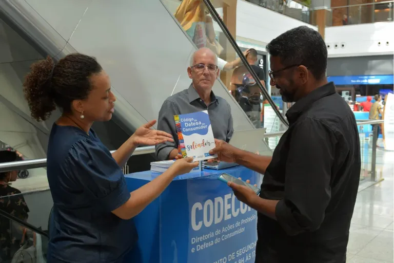 Mês do Consumidor: Codecon e CDL atendem a população em shoppings e Estação da Lapa