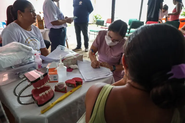 Prefeitura promove ações de combate a hepatites virais em bairros de Salvador