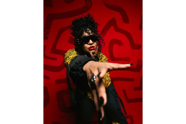 Para celebrar aniversário, Salvador promove shows de Larissa Luz em homenagem a Gilberto Gil, Duquesa e ÀTTØØXXÁ