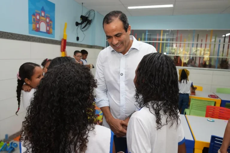 Às vésperas do aniversário de Salvador, Prefeitura inaugura escola para mais de 1 mil alunos por turno em Nova Esperança