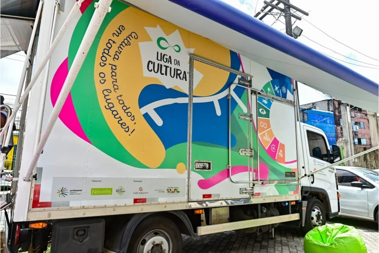 Caminhão literário promove Circuito Liga da Cultura em escola municipal de São Marcos