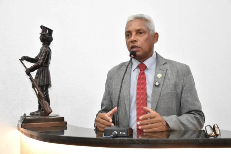 Servidores de empresa terceirizada do Município recebem auxílio-alimentação de R$11 por dia