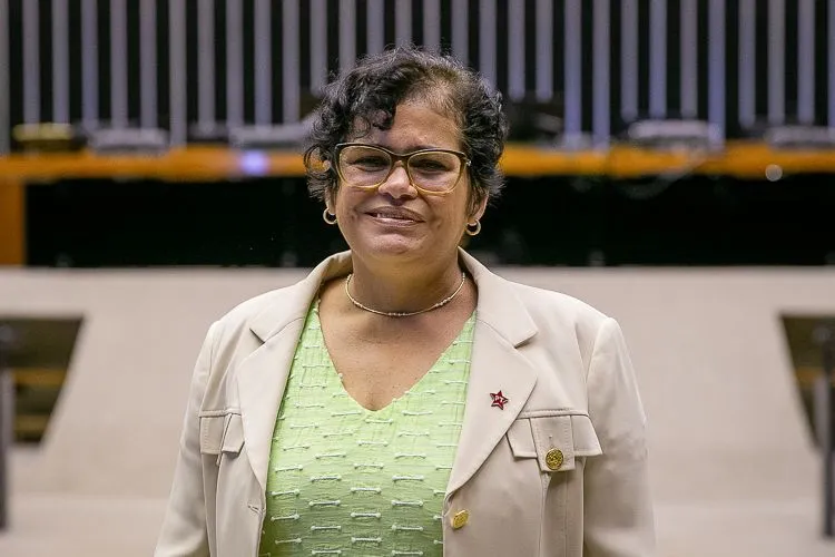 Medalha Olhos D’Água será concedida a ex-secretária Agrária Nacional do PT