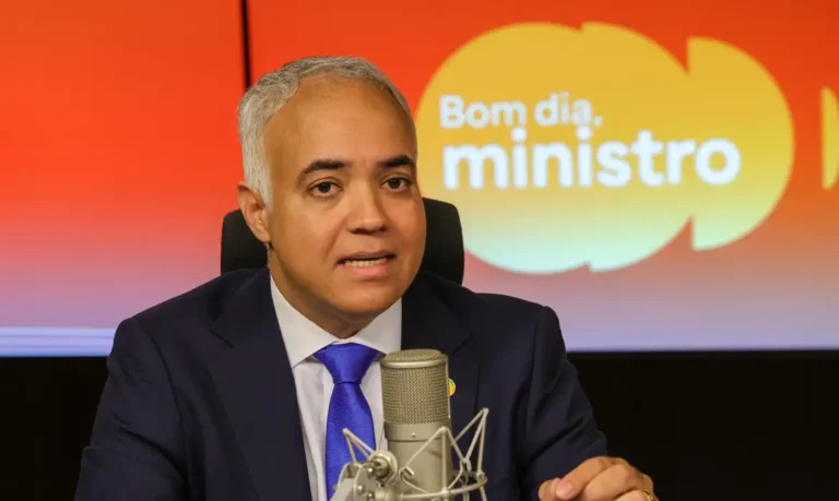 Periferia Viva vai construir ou reformar banheiros para 9 mil famílias