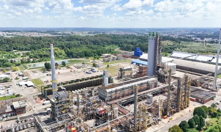 Petrobras volta a produzir ureia em fábrica de fertilizante no Paraná