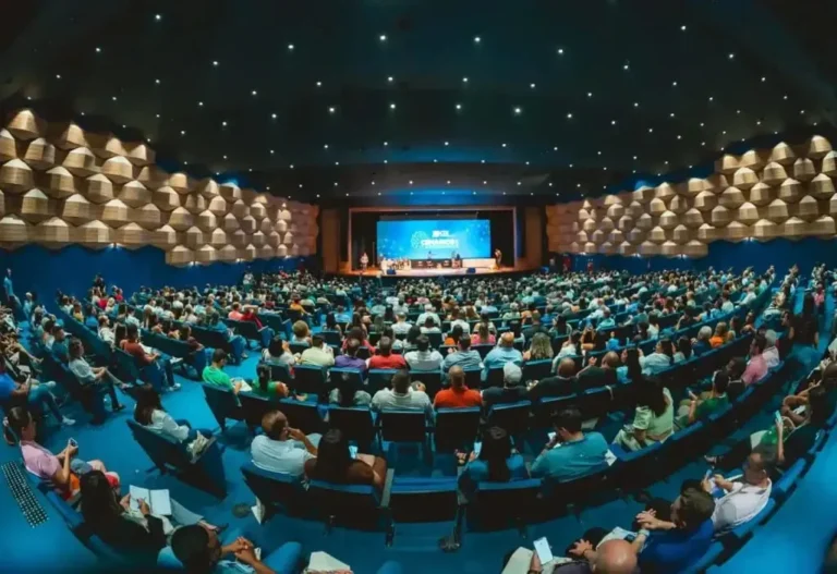Teatro do Centro de Convenções de Feira receberá o nome do feirense Carlos Pitta