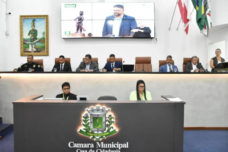 Audiência pública discute privatização de vagas de estacionamento em recuo de calçadas em Feira