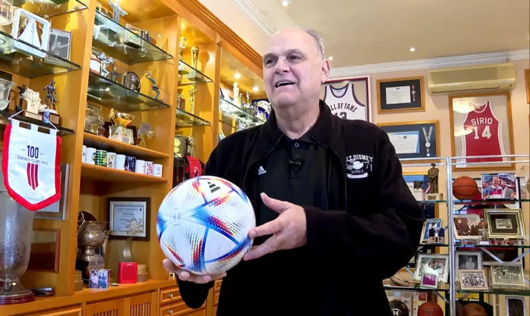 Em entrevistas, Oscar mostra relíquias e revela ídolos do esporte