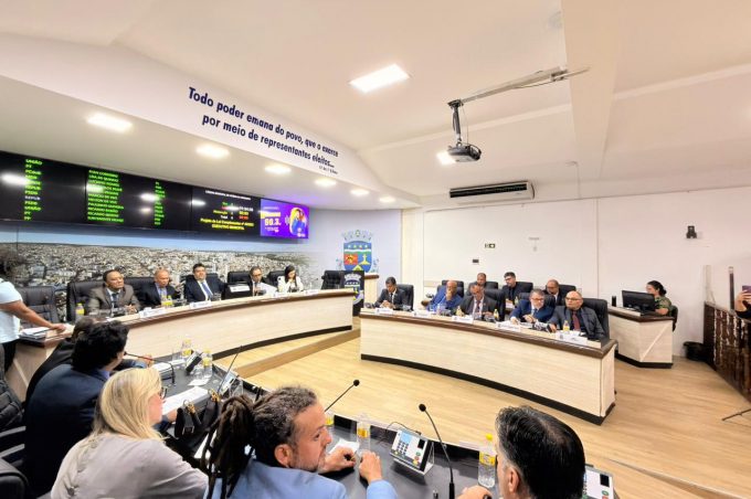 Projetos de reestruturação das secretarias de Serviços Públicos, Governo, Gestão e Inovação passam pela 1ª votação na Câmara