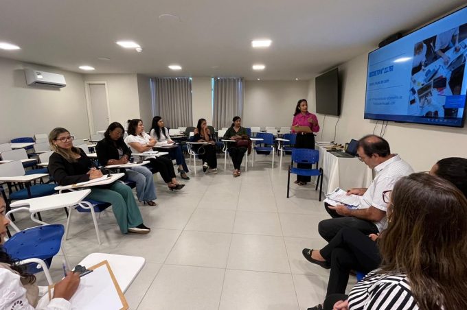 Roda de conversa alinha diretrizes do estágio probatório entre equipes de Recursos Humanos da Prefeitura