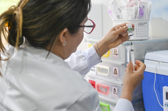 Vitória da Conquista já aplicou mais de 19.400 doses da vacina contra influenza