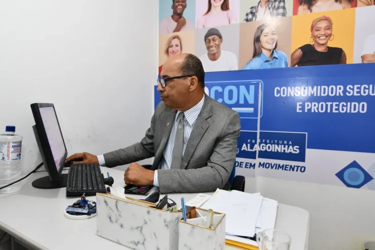 Procon notifica supermercados de Alagoinhas por venda de sacolas plásticas