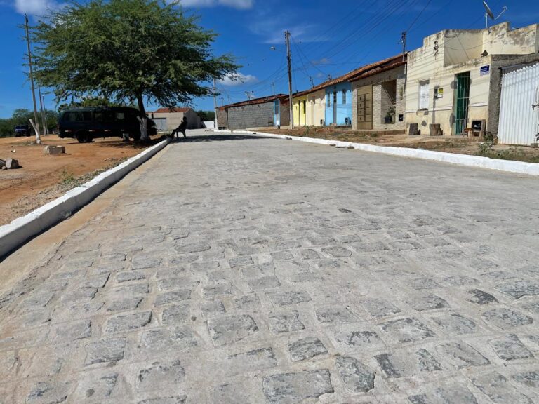 Pavimentação de ruas leva infraestrutura, dignidade, mobilidade e qualidade de vida ao interior