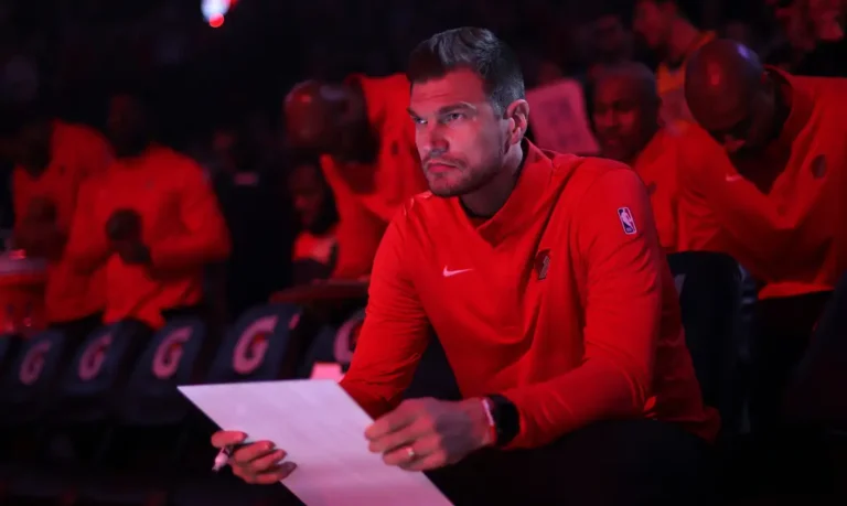 NBA: Tiago Splitter, do Portland, é 1º técnico brasileiro nos playoffs