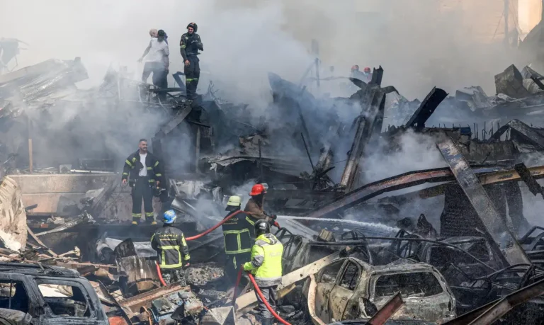 Israel mata 250 pessoas no Líbano no dia mais mortal da guerra